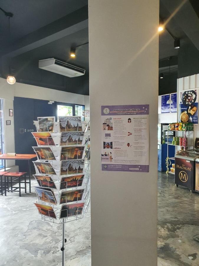 Loftel Station Hostel Bangkok Exterior foto